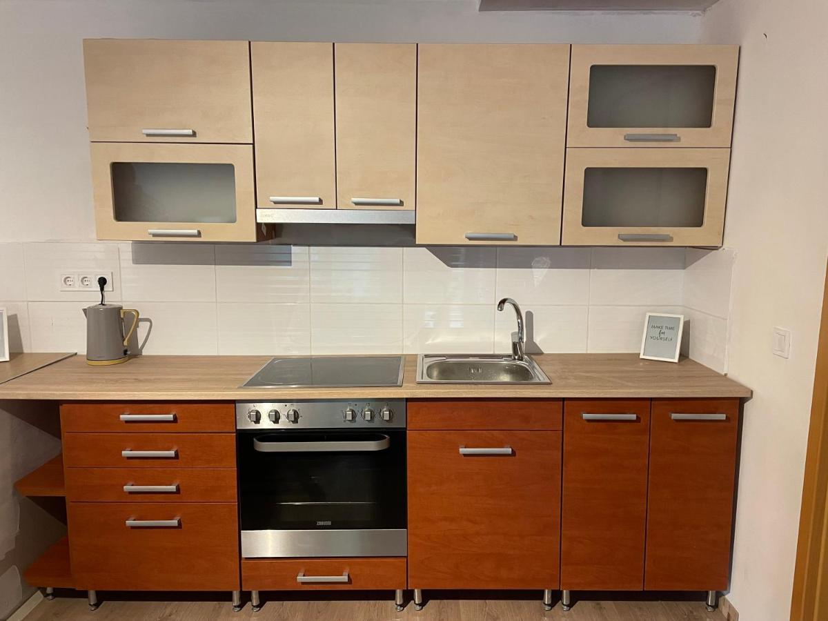 Boni Apartman Miskolc Exteriör bild